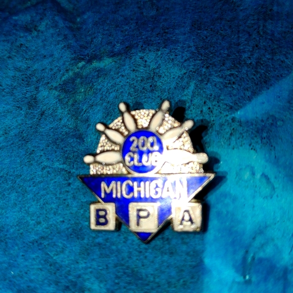 Vintage | Accessories | Vintage Bpa Michigan 20 Club Pinback | Poshmark